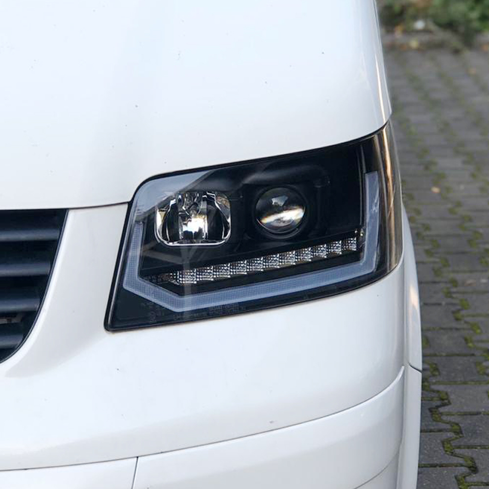 VW T5 - DIY Multivan Frontscheinwerfer Ausbauen Dynamische Blinker auch für  Vorne. MEGA Look! 