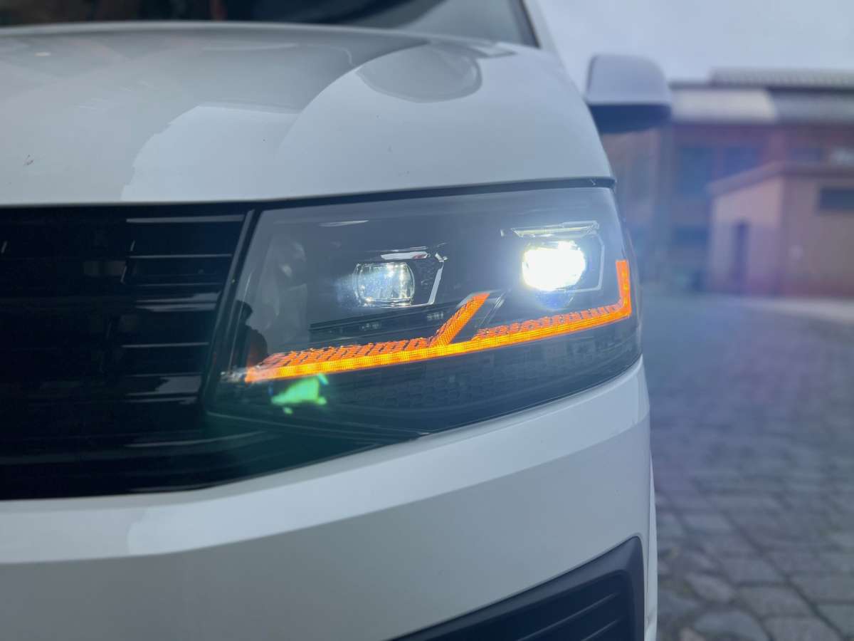 VW T6 VI LED Tagfahrlicht Scheinwerfer schwarz SEQ Blinker factory 2015-